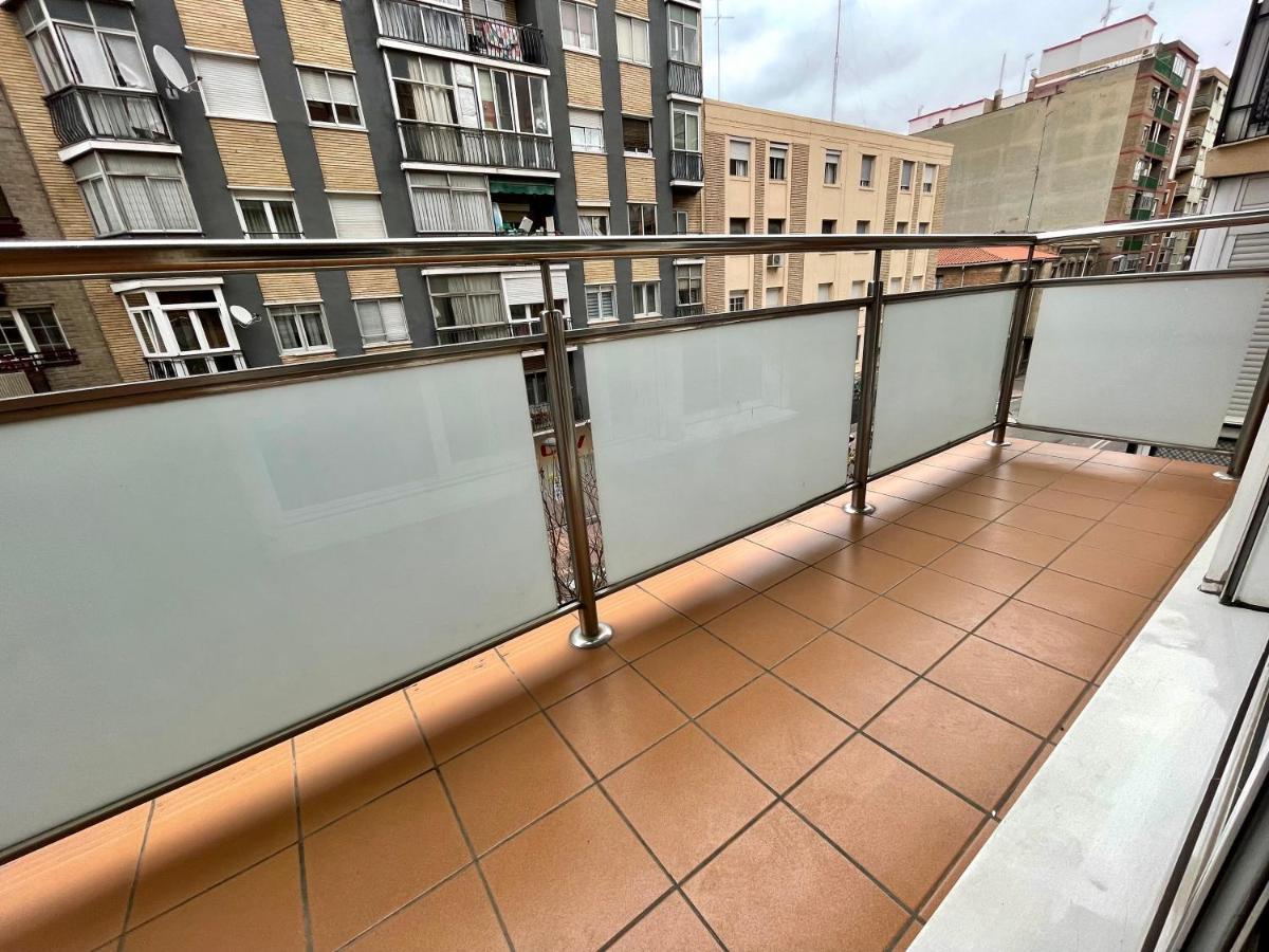 Miguel Servet Con Garaje Incluido Saragossa Exterior foto